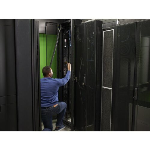 APC Rack PDU 9000 Switched ZeroU 32A 230V 21 C13 3 C19