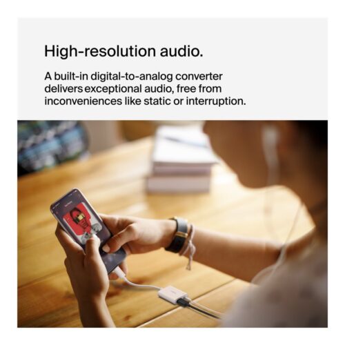 BELKIN Rockstar 3.5mm Audio + USB-C Charge Adapter