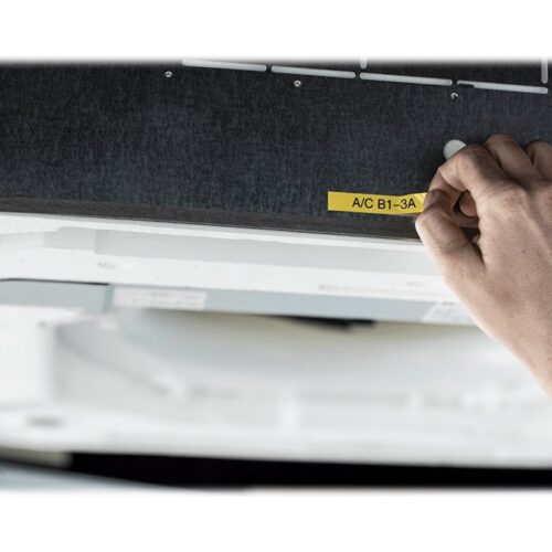 BROTHER PT-E110VP Etiqueteuse portable pour les electriciens livree avec mallette de transport et adaptateur secteur