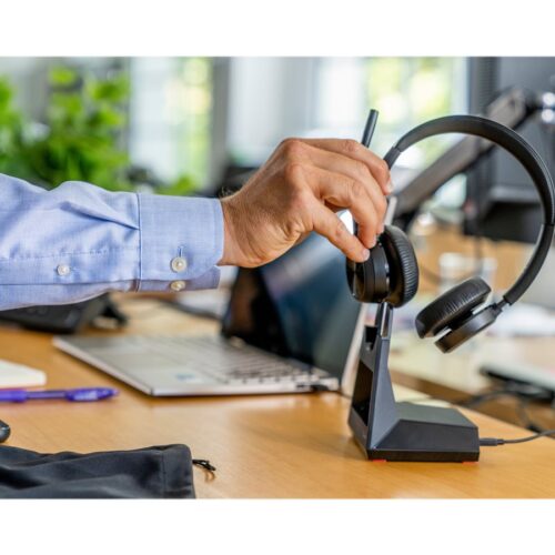 HP Poly Voyager 4320 Microsoft Teams Certified Headset +BT700 dongle +Charging Stand