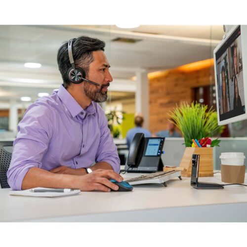 HP Poly Voyager Focus 2 UC Headset +USB-A to USB-C Cable +Charging Stand