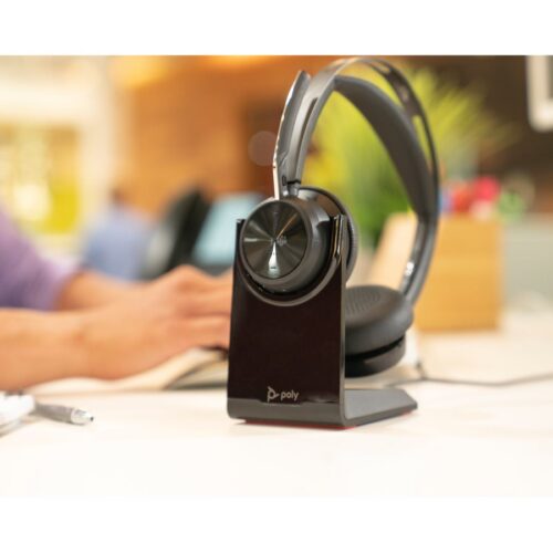 HP Poly Voyager Focus 2 UC Headset +USB-A to USB-C Cable +Charging Stand