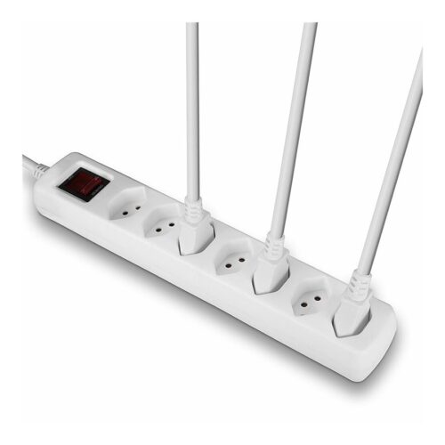 LINDY Mains 7 way gang socket Swiss with on/off Switch 2300W with overvoltage protection