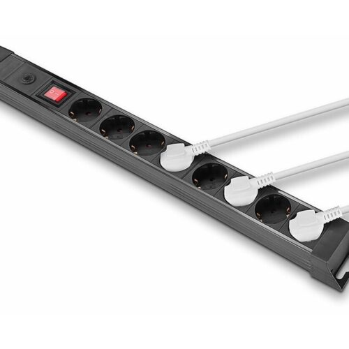 LINDY Mains 8 way gang socket with on/off Switch 3500W with overvoltage protection