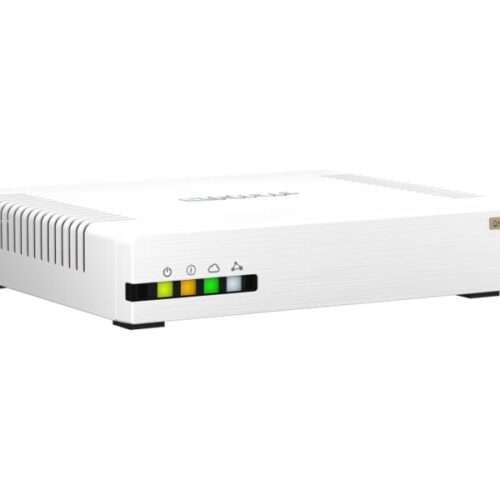 QNAP QHora-321 2.5G high speed QuWAN VPN router