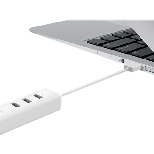 TP-LINK USB 3.0 to Gigabit Ethernet Network Adapter 3-Port USB 3.0 Hub 1 USB 3.0 connector 1 Gigabit Ethernet port 3 USB 3.0 ports